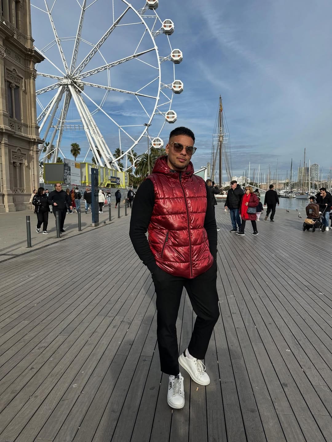 Post 3 by Simõ SQ on Instagram (carousel)
