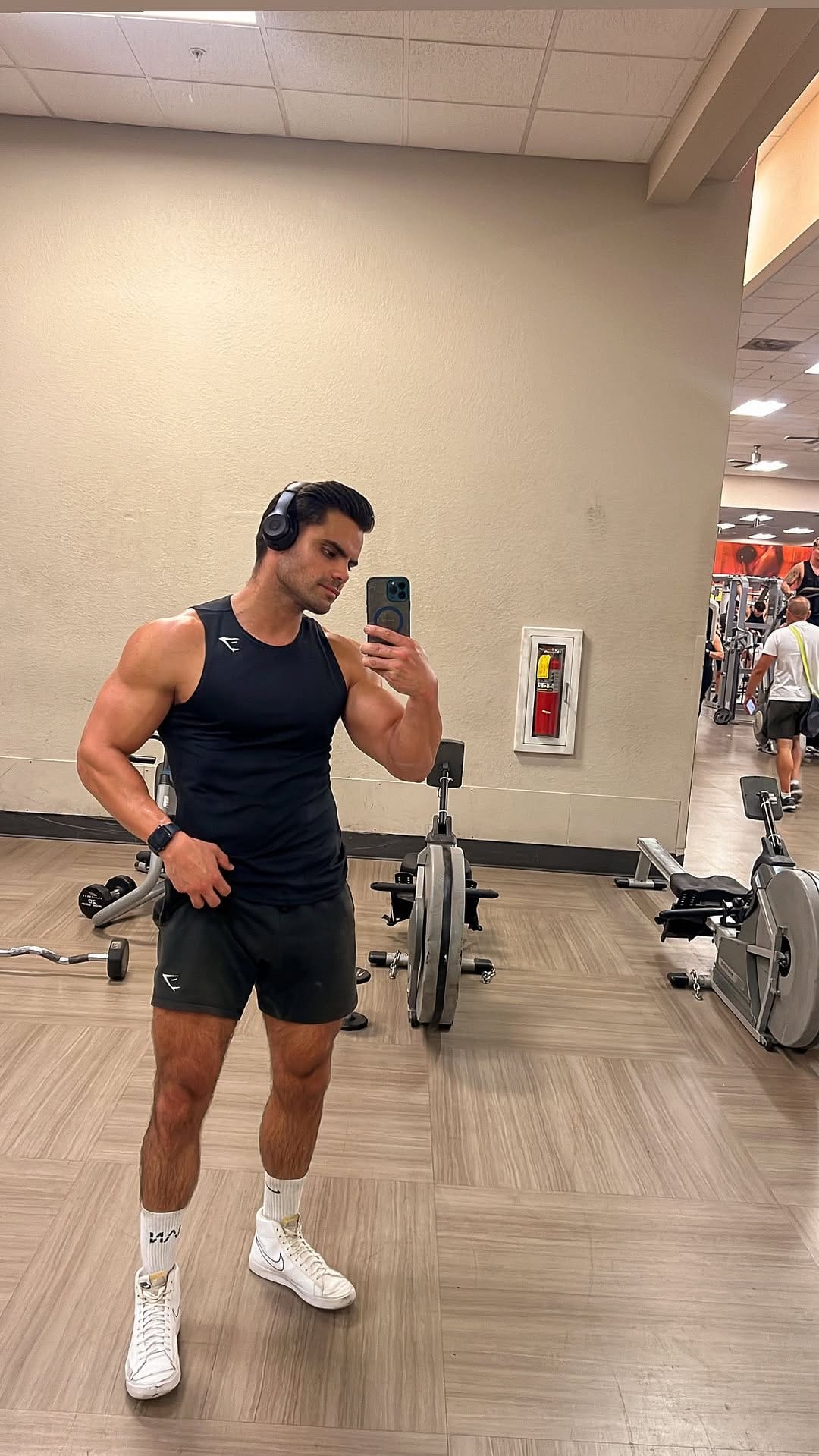 Post 3 by Jorge Cesar (JC) on Instagram (video)