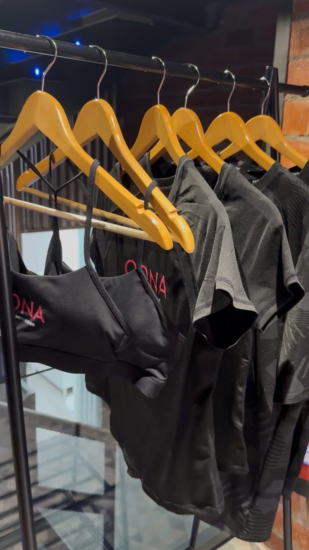 Post 3 by LOONA Fitness Experience on Instagram (video)