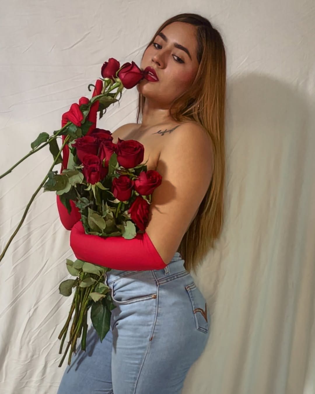 Post 10 by 𝑨𝒏𝒂 𝑹𝒂𝒎𝒐𝒔 👑✨ on Instagram (carousel)