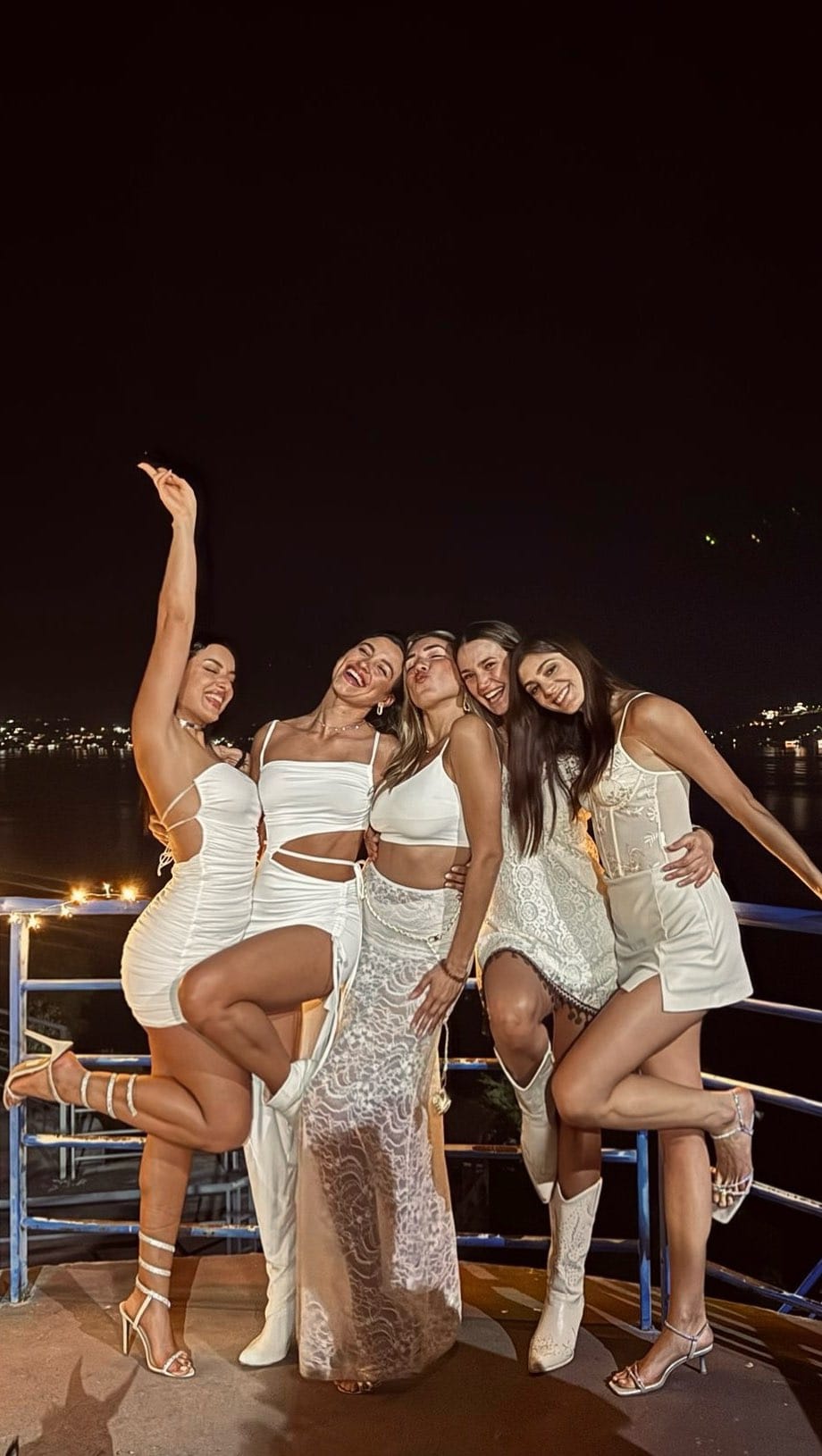 Post 5 by Juli Fernández on Instagram (video)