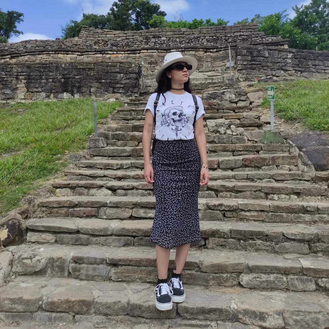 Post 7 by 𝕱𝖊𝖗 𝕮𝖊𝖗𝖛𝖆𝖓𝖙𝖊𝖘 ☽◯☾ on Instagram (carousel)