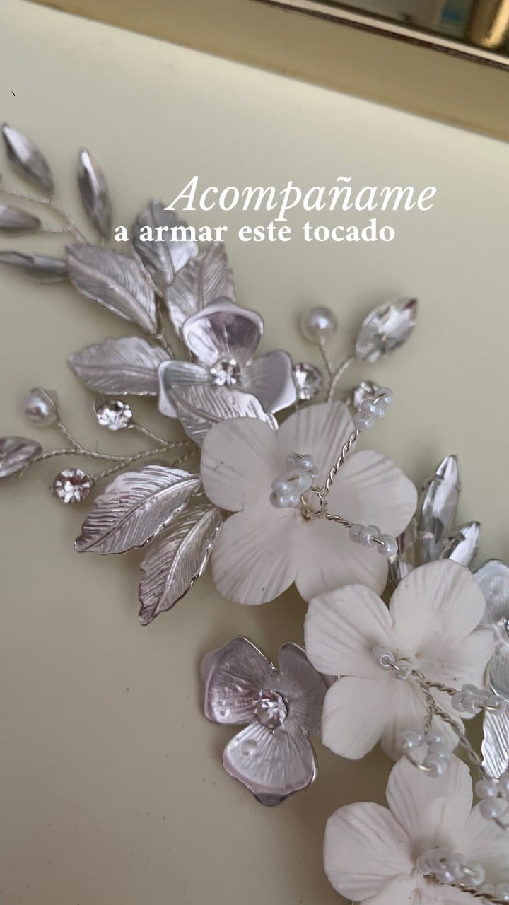 Post 10 by EsTher Omaña®    Bridal Headpieces | Tocados | Velos on Instagram (video)