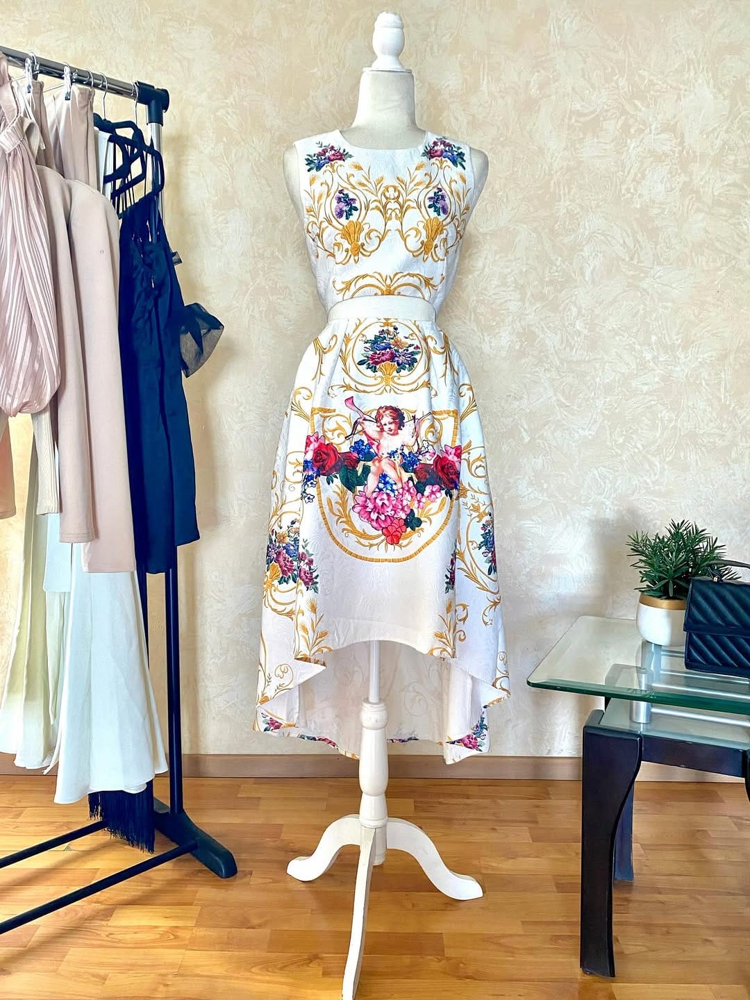 Post 4 by LOVE BOUTIQUE by Thalia Macedo on Instagram (carousel)