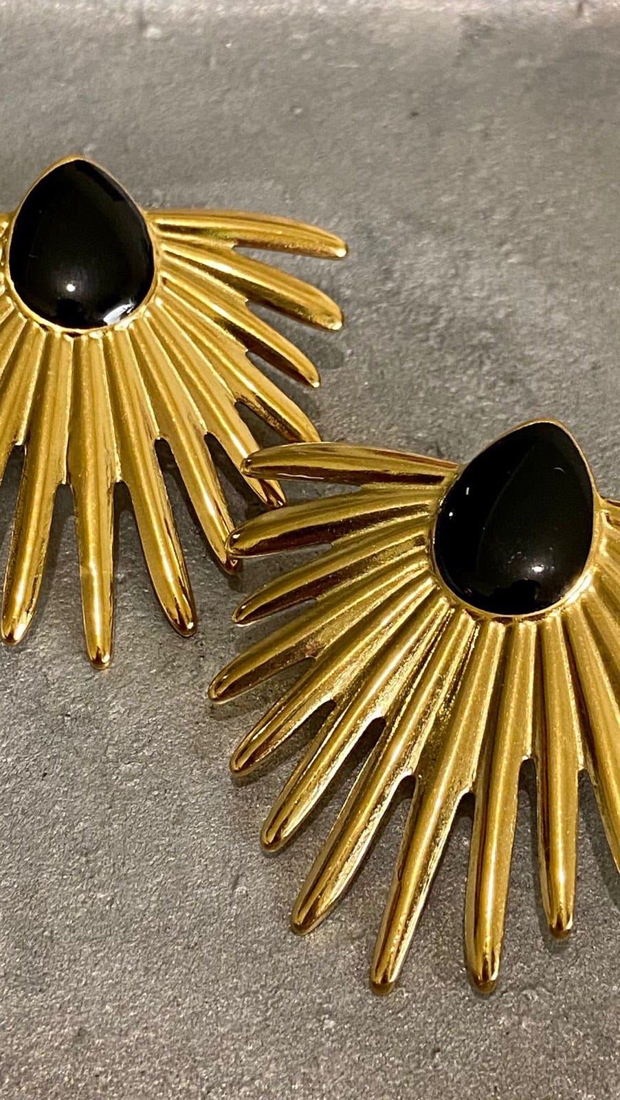 Post 1 by 𝐀 𝐌 𝐎 𝐑  𝐀 𝐏 𝐀 𝐂 𝐇 𝐄 on Instagram (video)