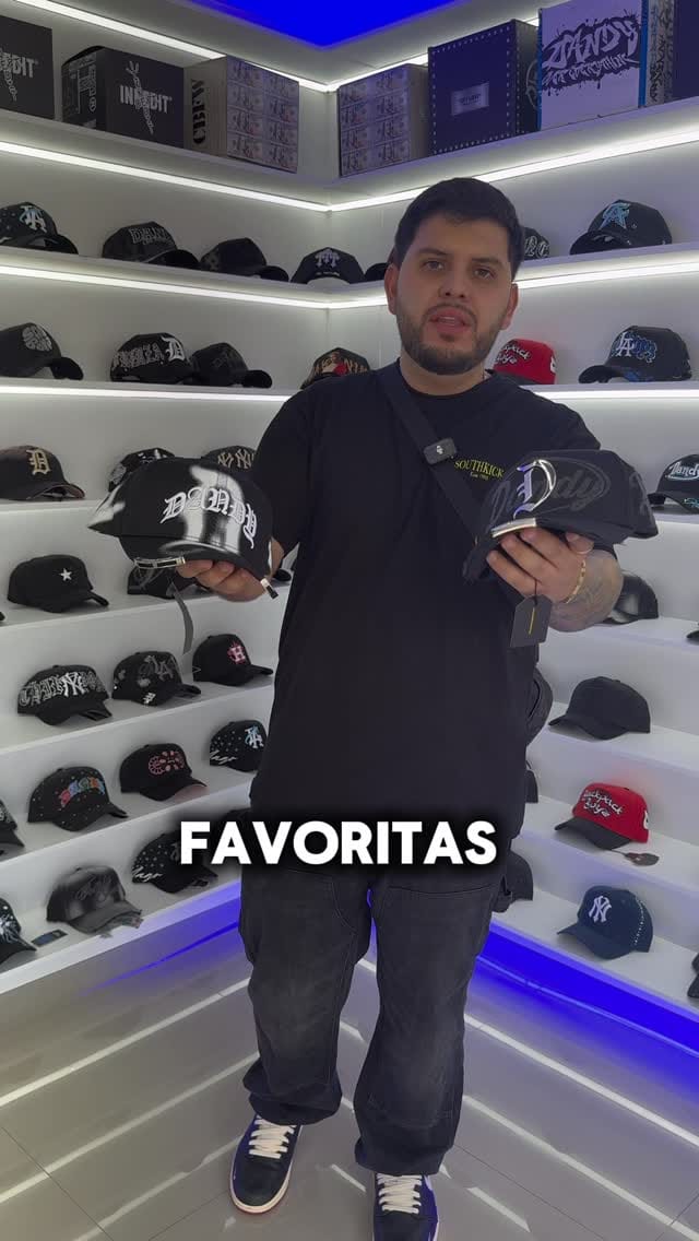 Post 7 by SouthKicks 🔥zapateria on Instagram (video)