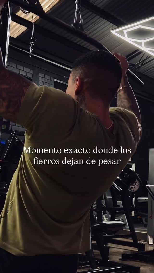Post 2 by Sebastian Ovalle on Instagram (video)