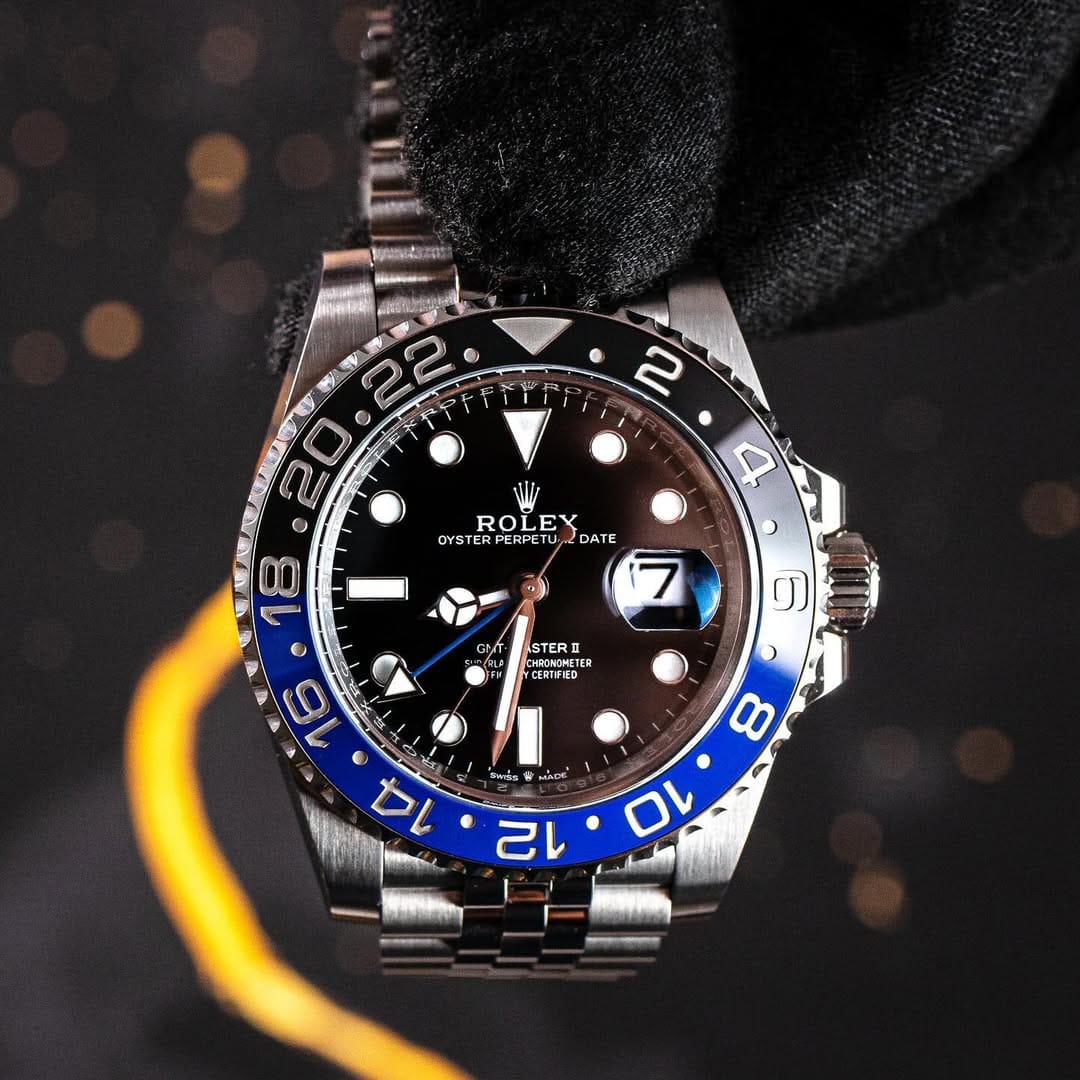 Post 4 by WatchExpertsMx on Instagram (carousel)