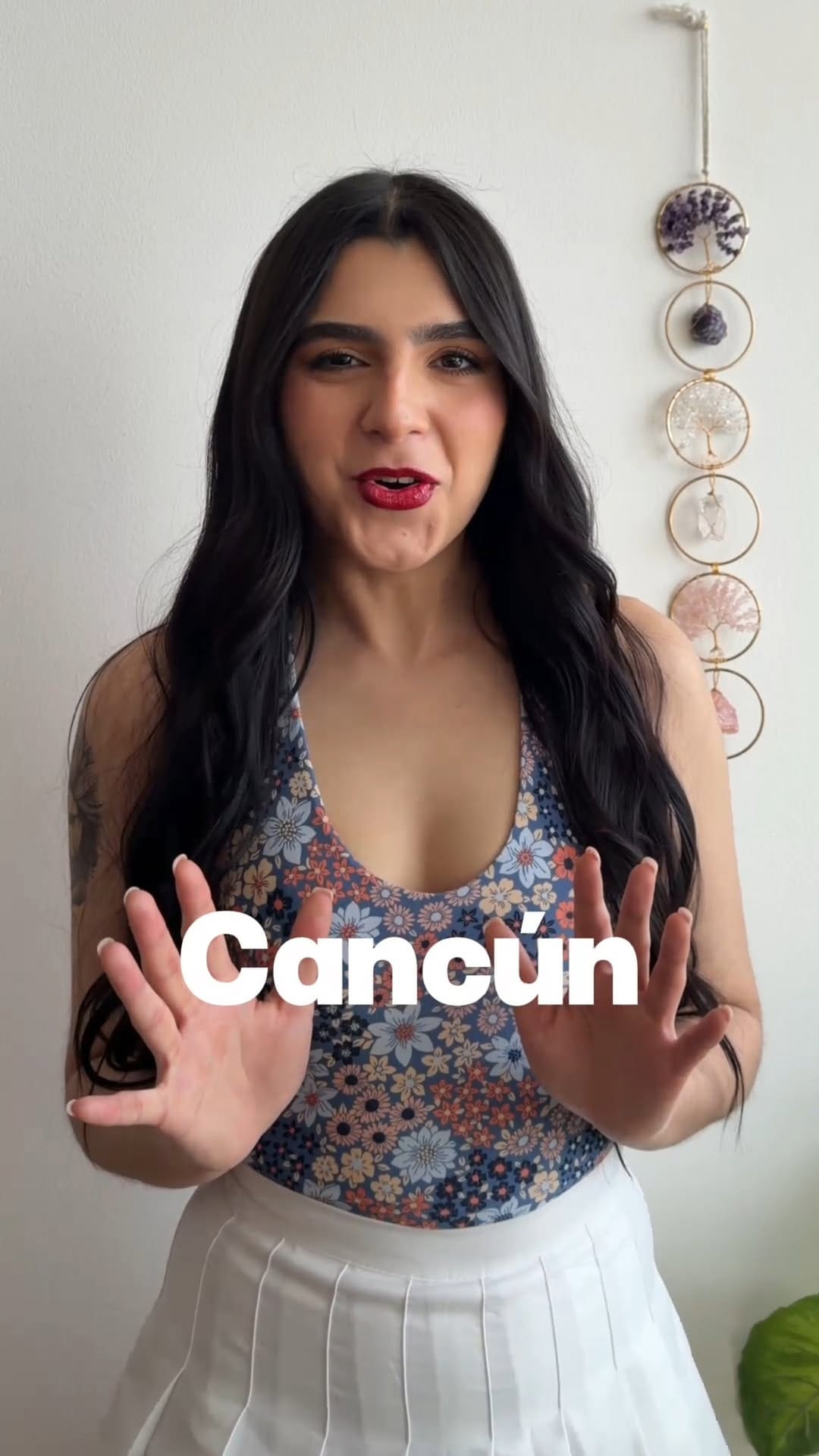 Post 7 by Cosmica Skin on Instagram (video)