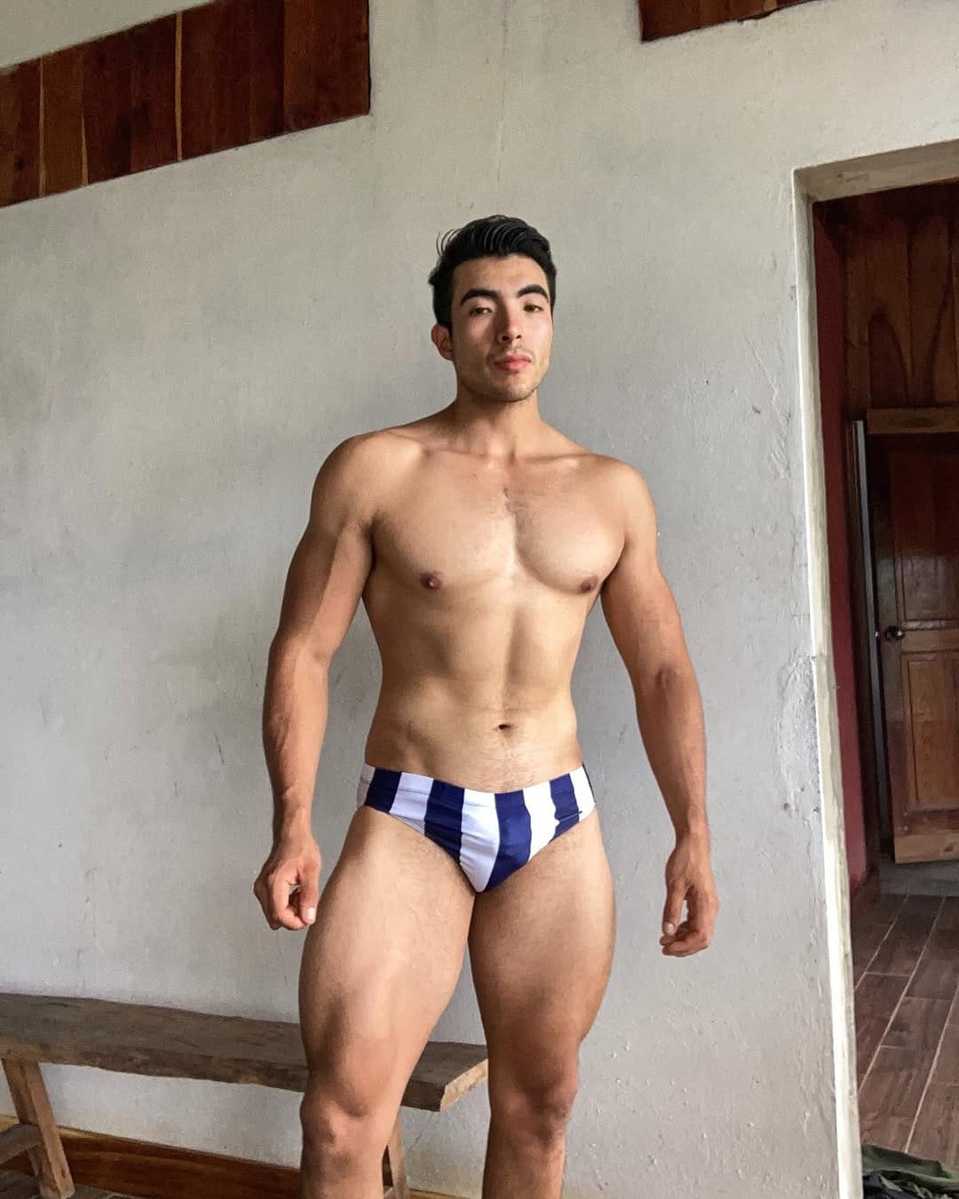 Post 9 by Oscar Bustamante on Instagram (carousel)