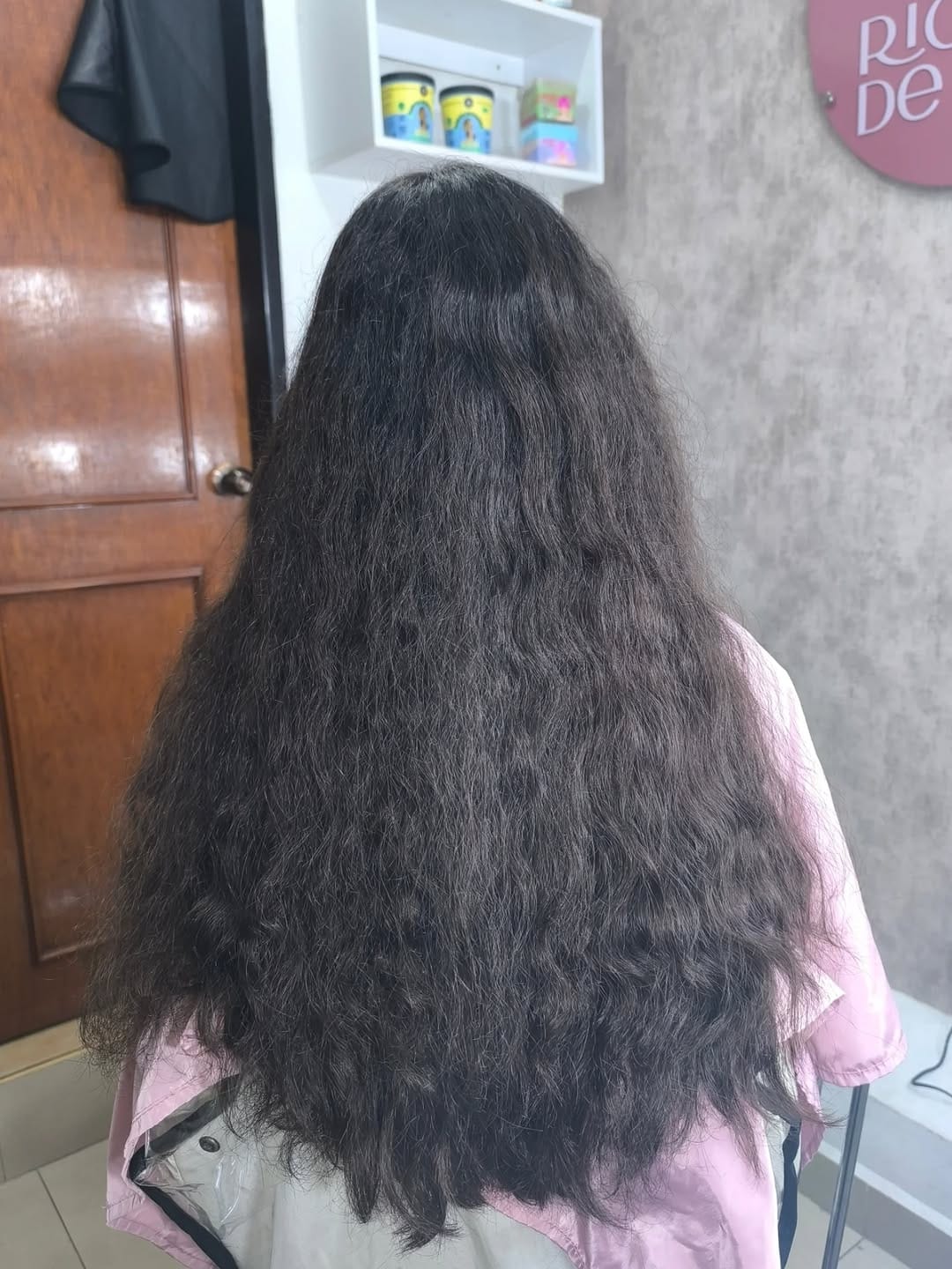Post 2 by Ricitos de oro | peluquería para rizos Mérida on Instagram (carousel)