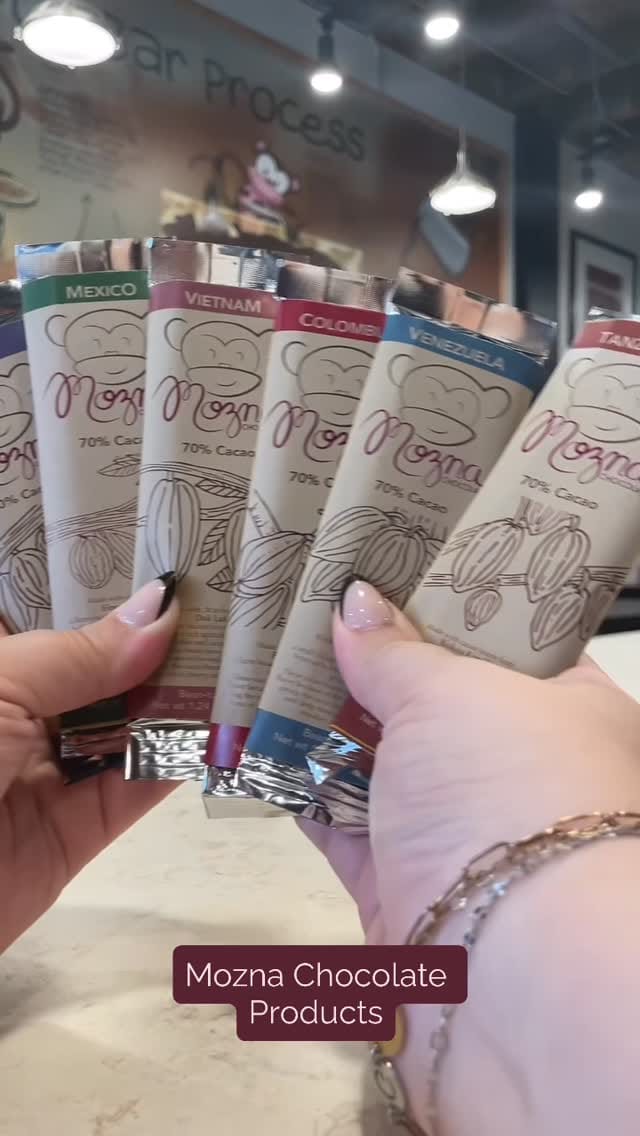 Post 10 by Mozna Chocolate on Instagram (video)