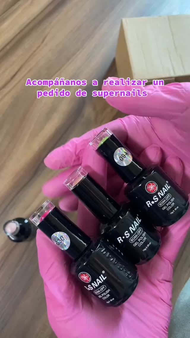 Post 8 by Supernails.mx on Instagram (video)
