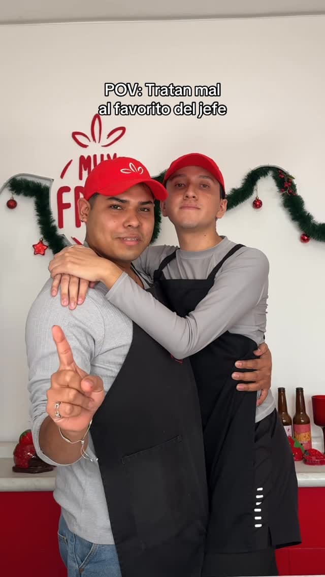 Post 4 by Muy Fresa | Fresas com crema on Instagram (video)