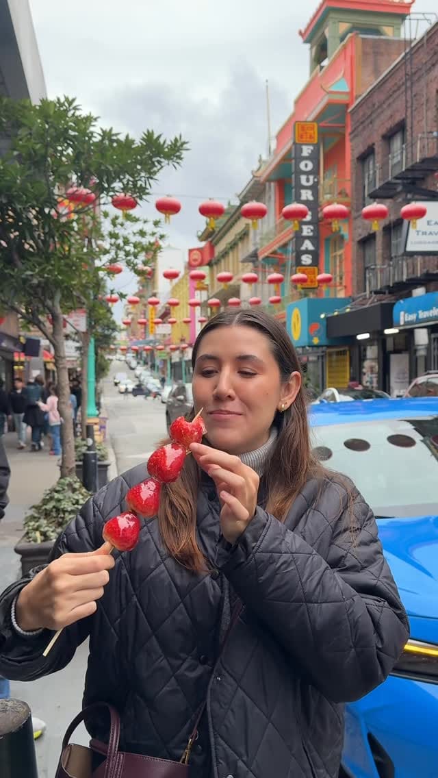 Post 10 by Muy Fresa | Fresas com crema on Instagram (video)