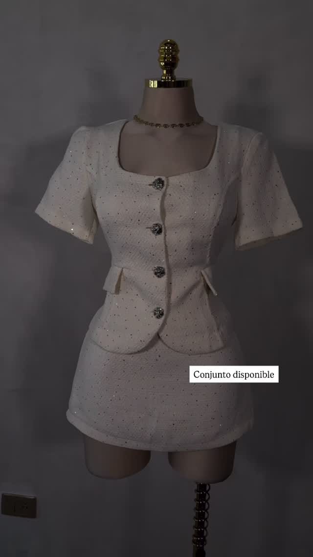 Post 4 by Maria Paula Boutique | Ropa dama | Zapatillas | Boutique on Instagram (video)