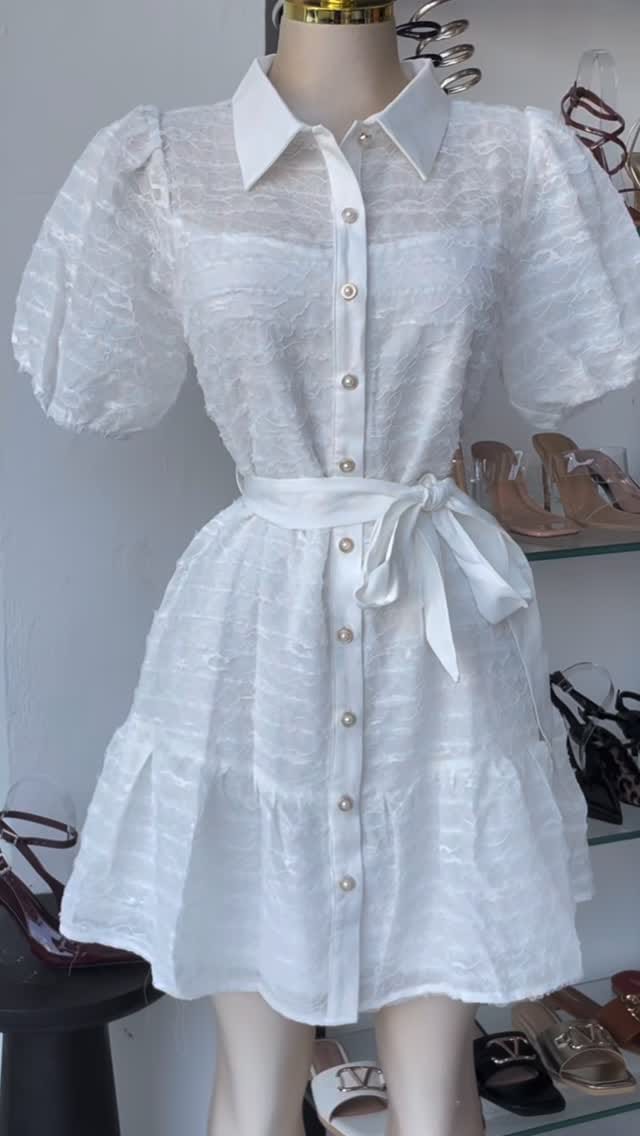 Post 6 by Maria Paula Boutique | Ropa dama | Zapatillas | Boutique on Instagram (video)