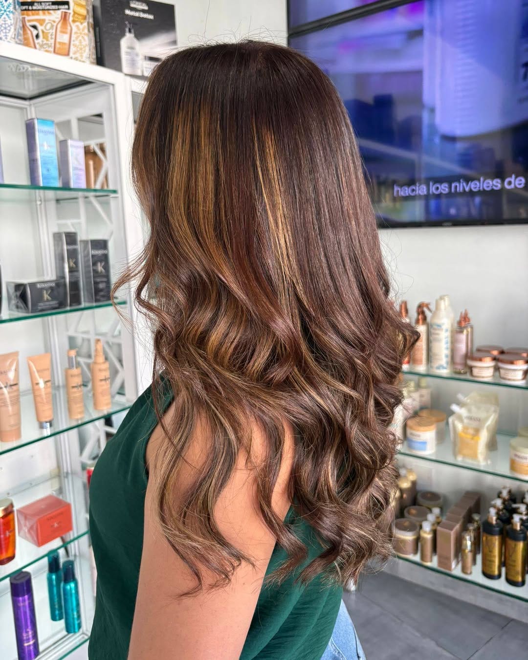 Post 10 by Esteban Montes | Hair & Spa ✨ on Instagram (carousel)