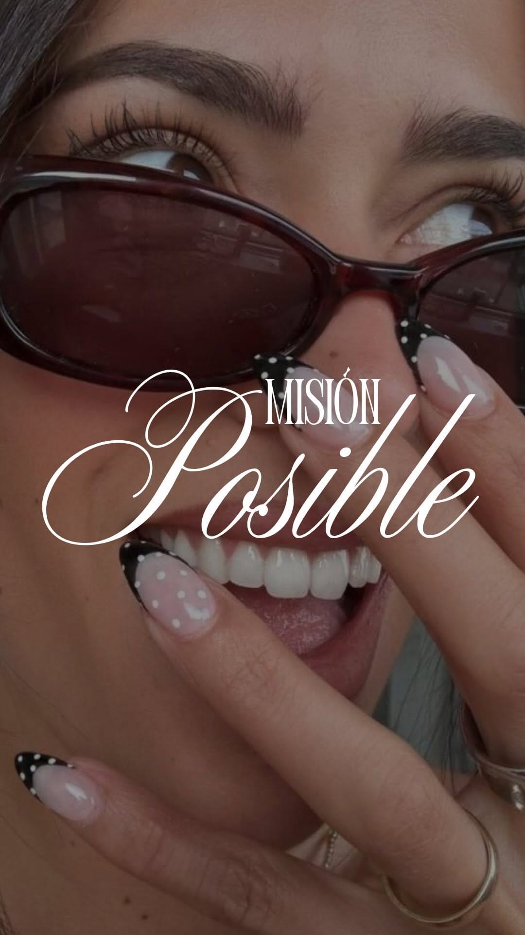 Post 6 by Gold Nail Bar ® on Instagram (video)