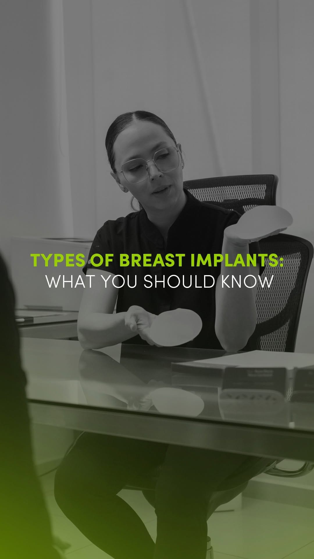 Post 10 by eláen Plastic Surgery México on Instagram (video)