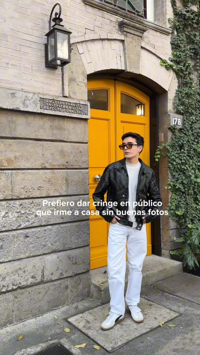 Post 1 by Yadielzu ◡̈ on Instagram (video)