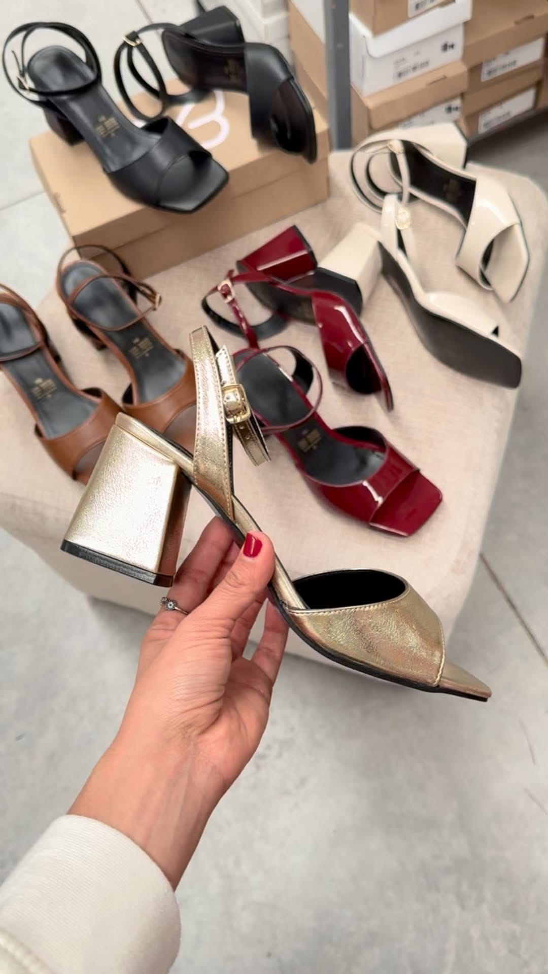 Post 7 by Fabricantes de C👠lzado🦋 on Instagram (video)