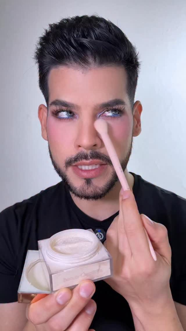 Post 6 by KimChi Chic | Moira | Beauty Creations | Italia | PinkUp | Bissú on Instagram (video)