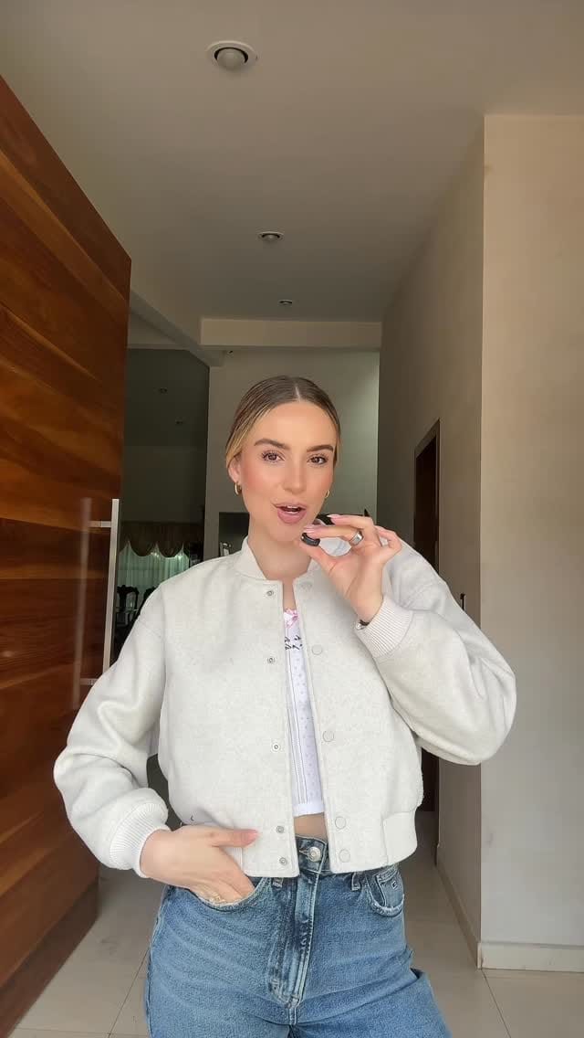 Post 1 by Betzy Ramirez on Instagram (video)
