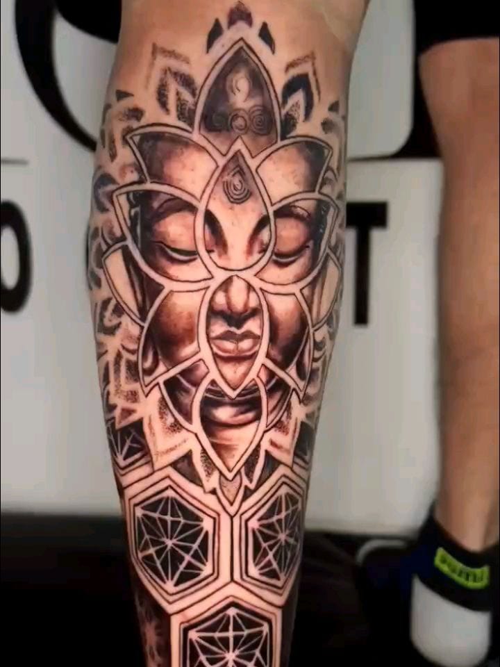 Post 7 by Coyote Tattoo Studio Puebla on Instagram (carousel)