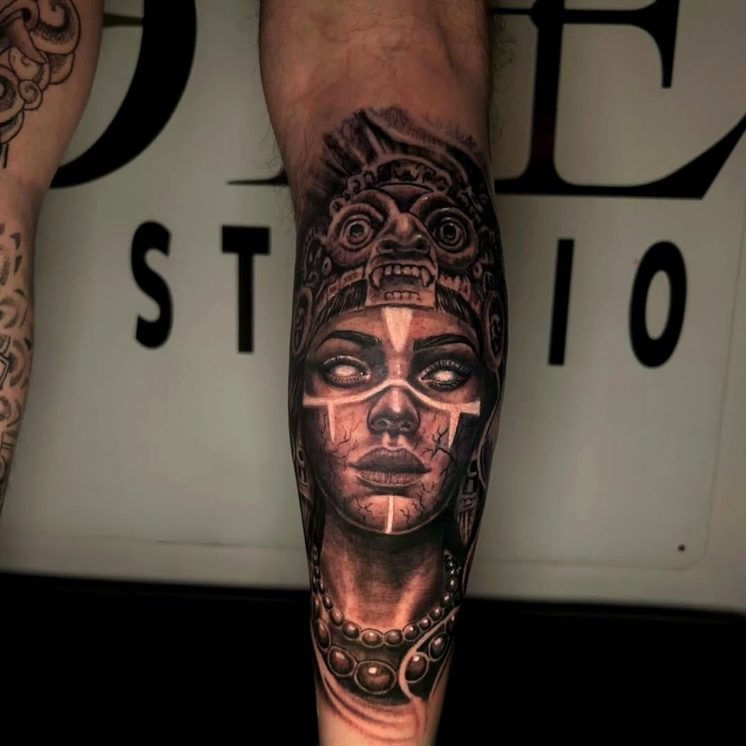 Post 4 by Coyote Tattoo Studio Puebla on Instagram (carousel)