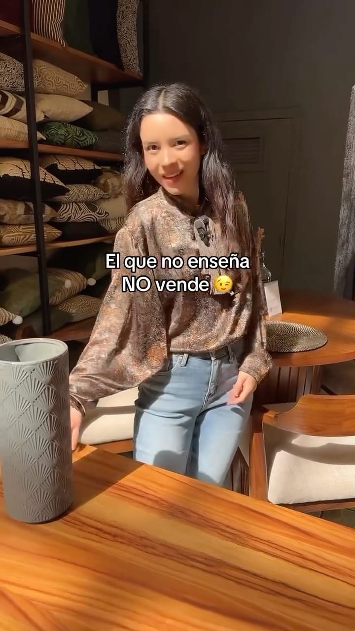 Post 2 by CASA ARTIA | MUEBLES & DECORACIÓN on Instagram (video)