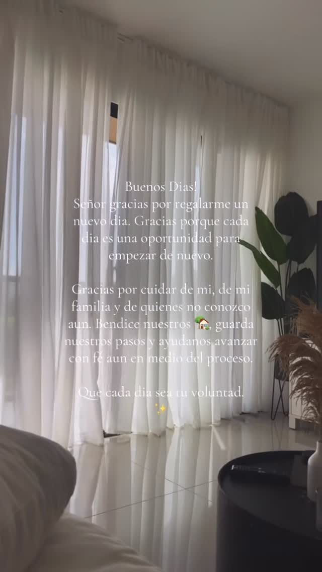 Post 2 by Nayarit Tavarez on Instagram (video)