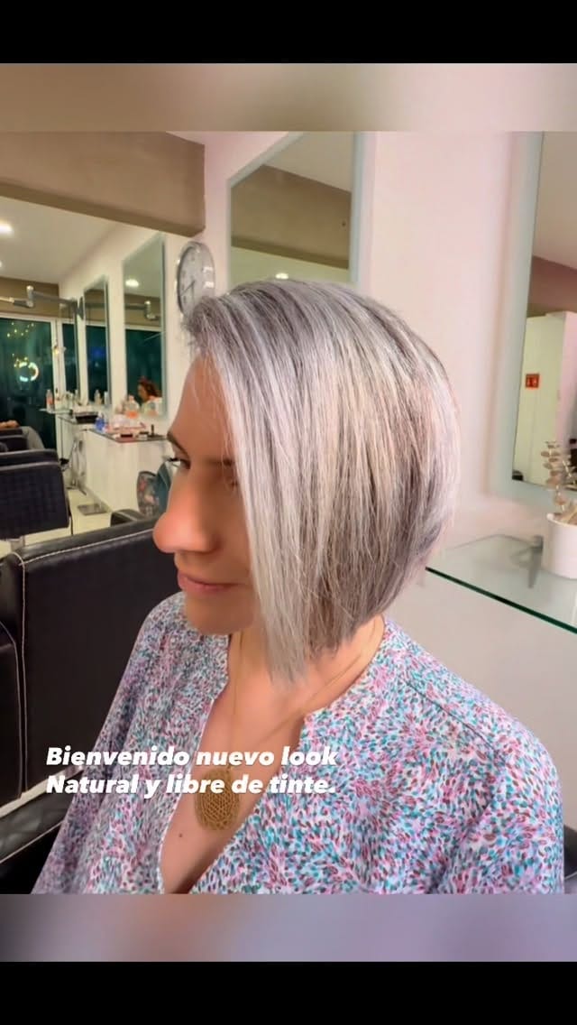 Post 8 by Estilista Profesional on Instagram (video)