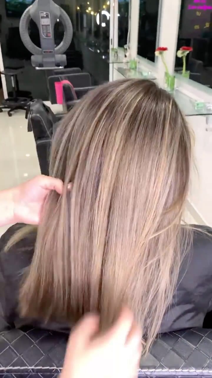 Post 10 by Estilista Profesional on Instagram (video)