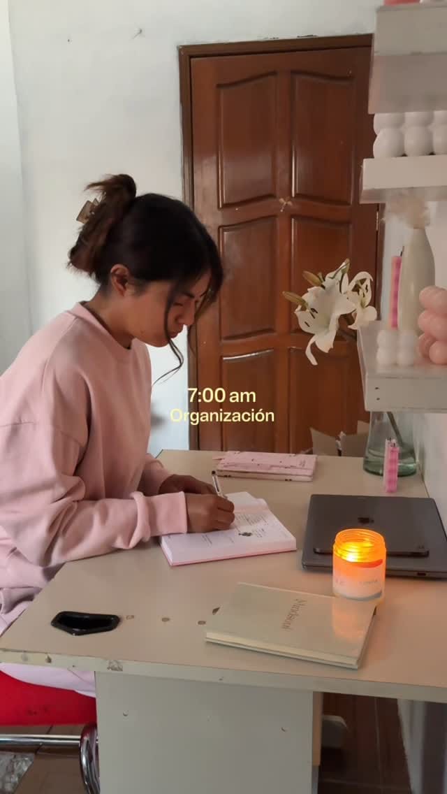 Post 1 by Nɑtɑly Cabrera on Instagram (video)