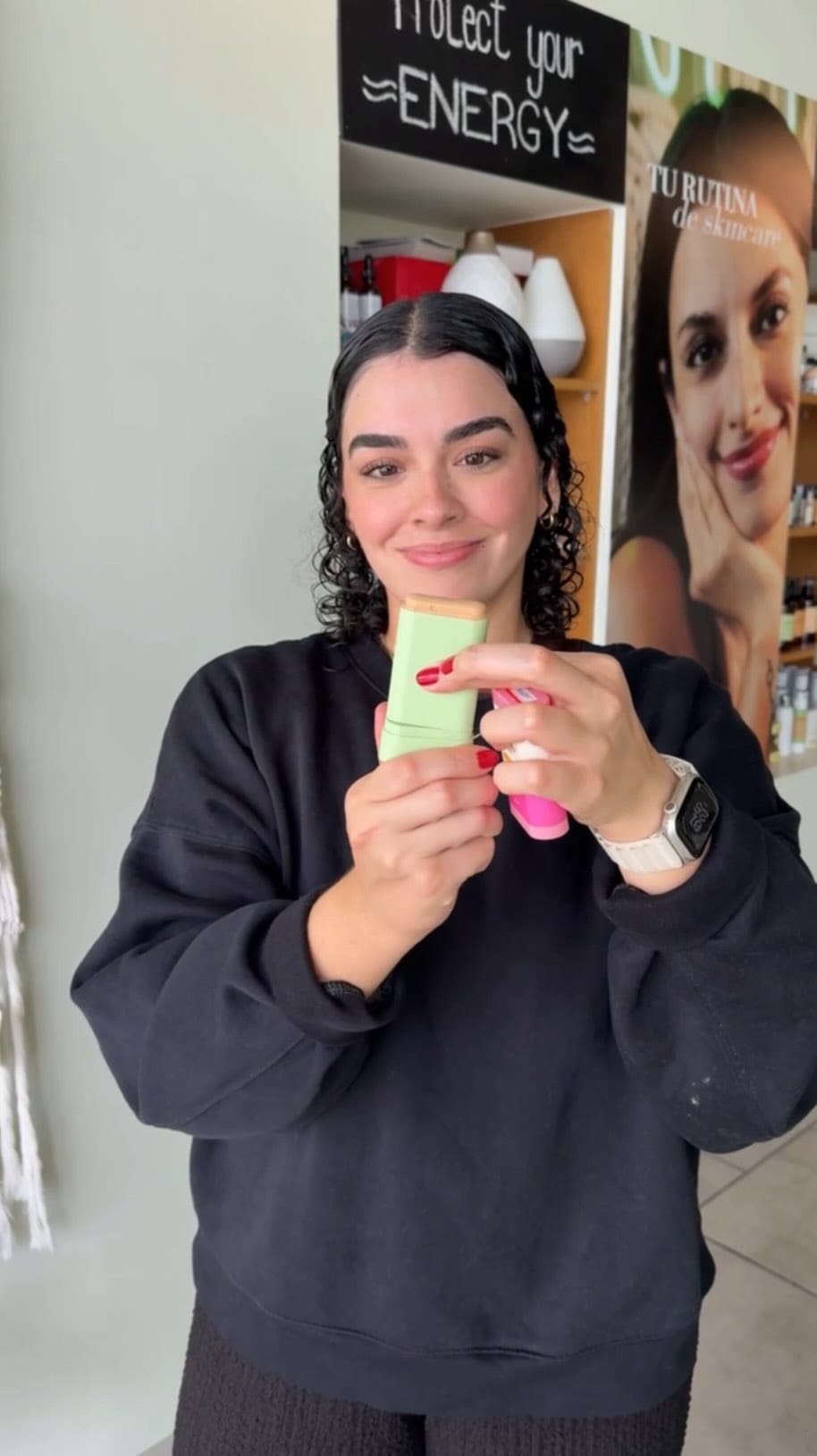 Post 3 by HEEKA ECOTIENDA®️ on Instagram (video)