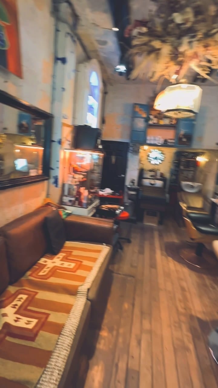 Post 10 by THE HOME Hair re-creative on Instagram (video)