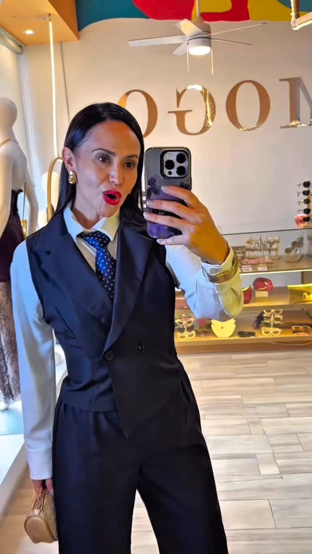 Post 4 by Mogo Moreno Gonzalez on Instagram (video)