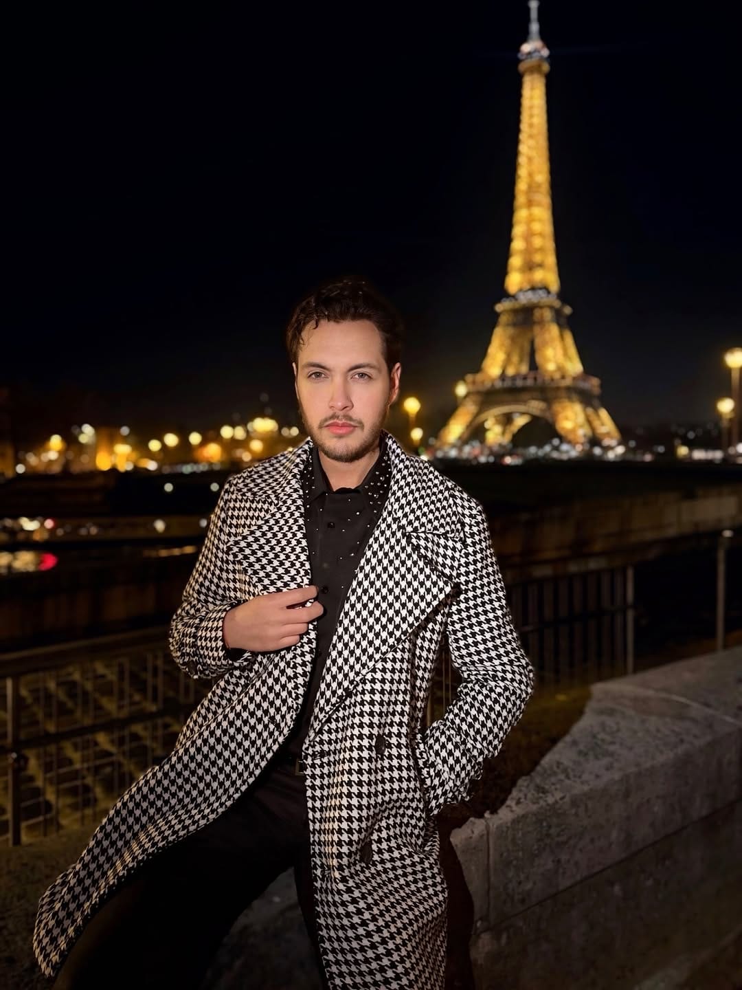 Post 4 by Luis Roman on Instagram (carousel)