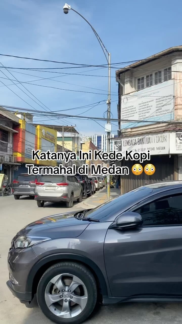 Post 10 by Shella | Mom • Foodies • Lifestyle Medan ✨ on Instagram (video)