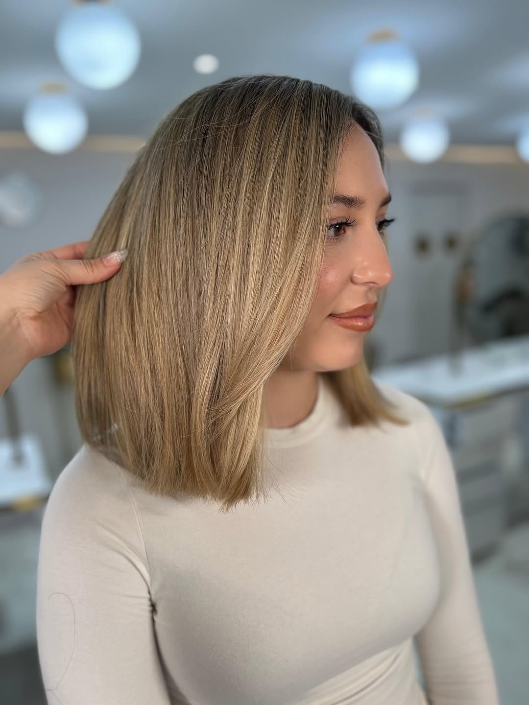 Post 4 by Extensiones de cabello natural on Instagram (carousel)