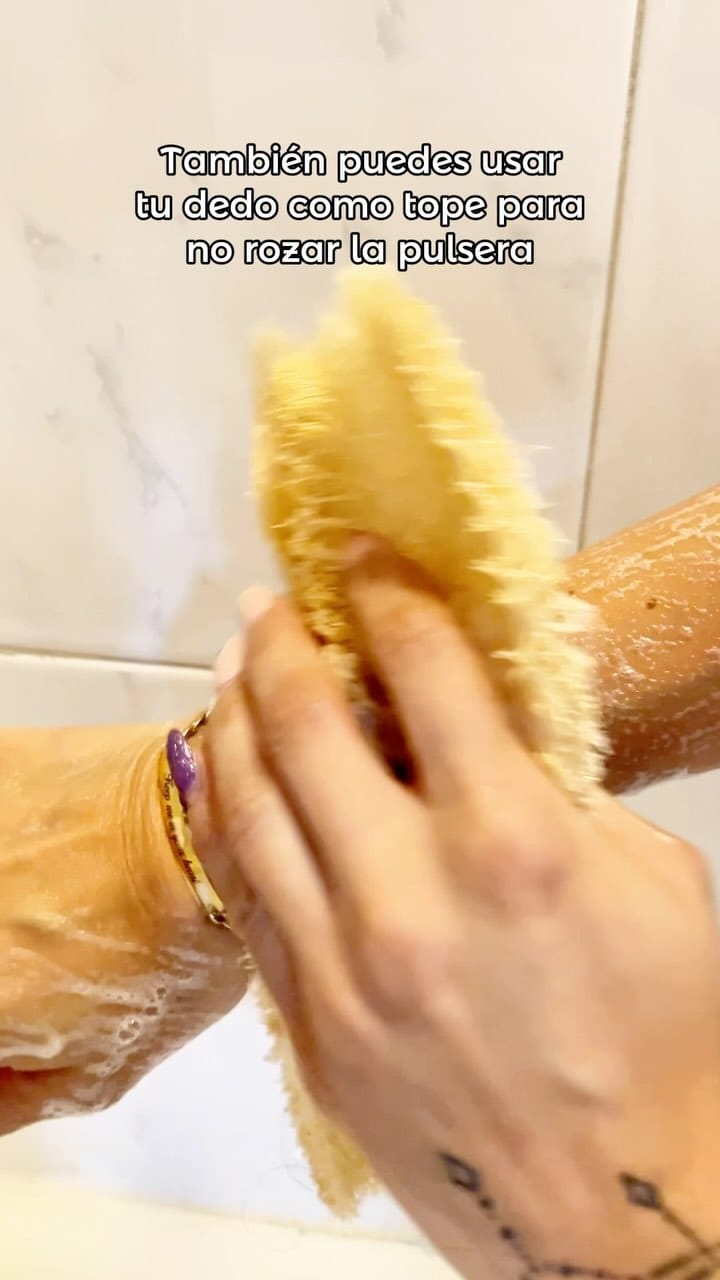 Post 10 by LOA on Instagram (video)
