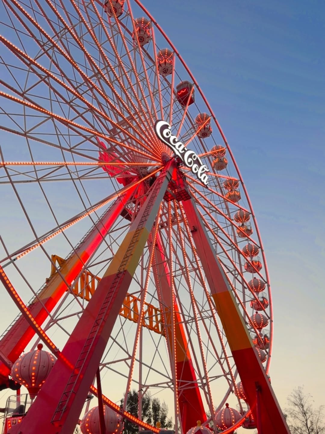 Post 4 by 𝐀𝐬𝐭𝐫𝐢𝐝 𝐀𝐝𝐫𝐮 on Instagram (carousel)