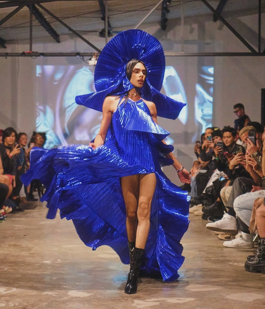 Post 8 by Huitzili Espinosa on Instagram (carousel)