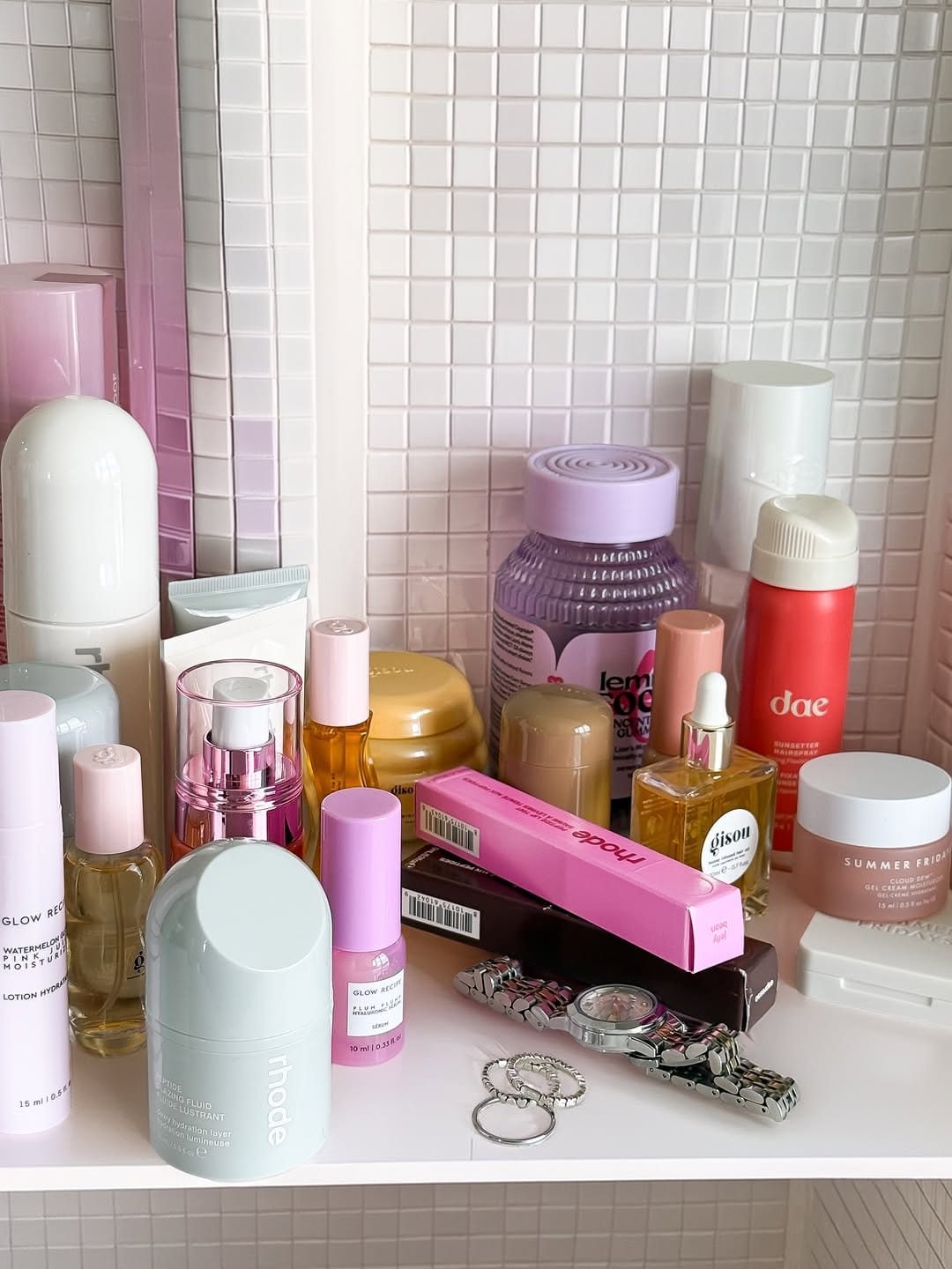 Post 1 by Val cosmetics on Instagram (image)