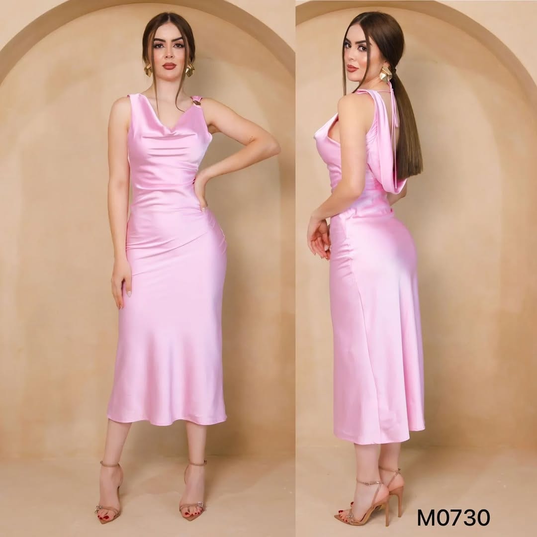 Post 2 by Eliza Curiel BM Fashion on Instagram (carousel)