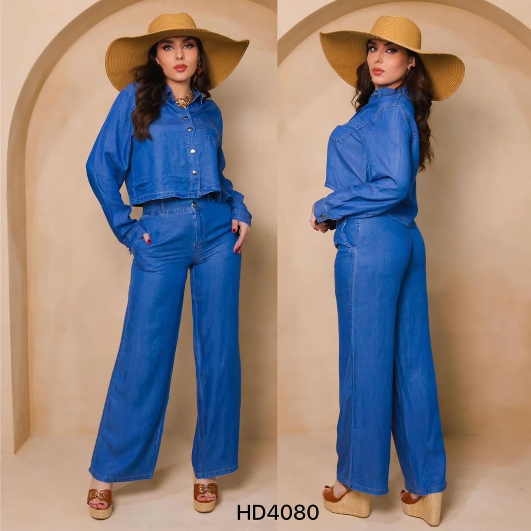 Post 4 by Eliza Curiel BM Fashion on Instagram (image)