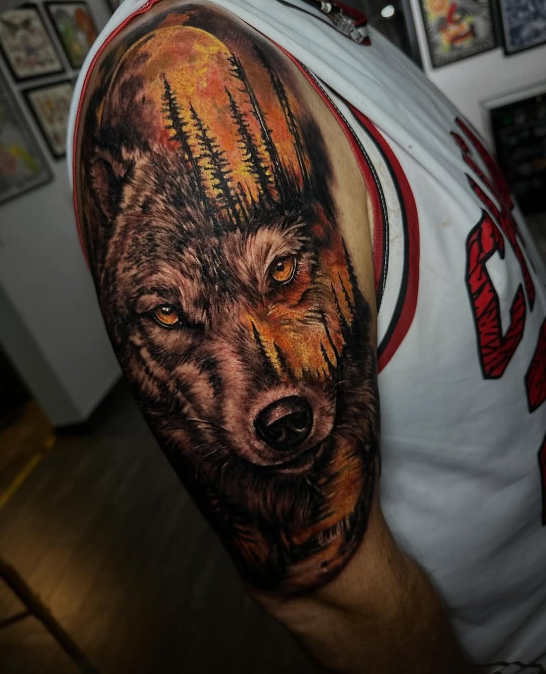Post 7 by Javier Pineda on Instagram (image)