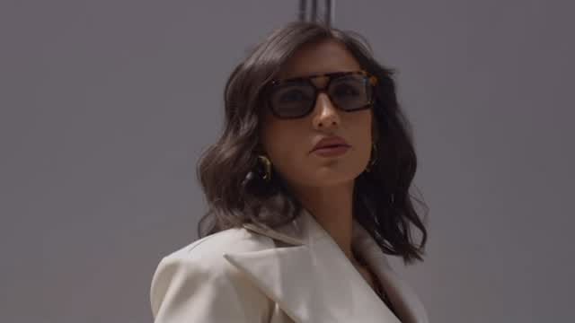 Post 3 by Jazmin Rodriguez on Instagram (video)