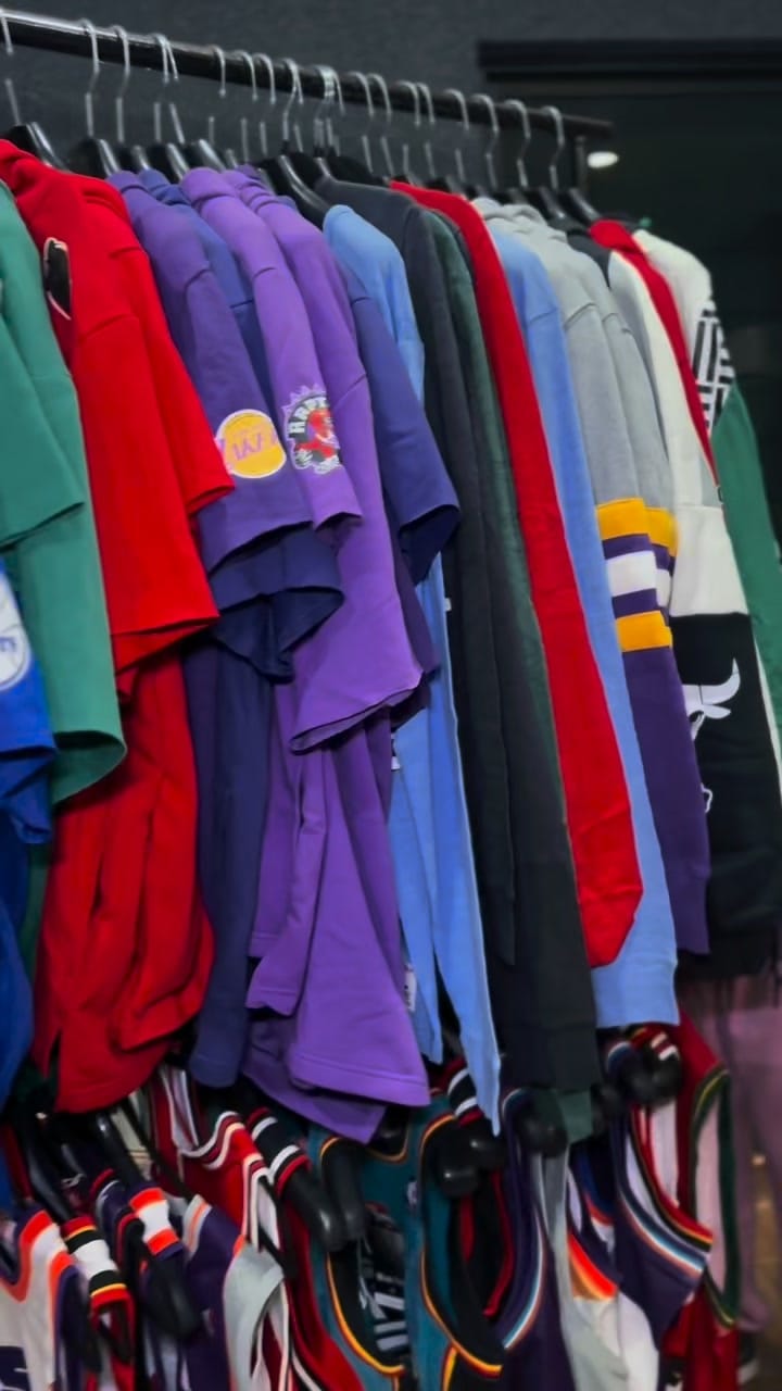 Post 4 by RoyCaps on Instagram (video)